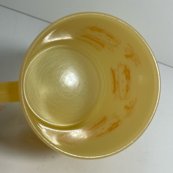 Vintage Sanrio Hello Kitty Hawaii Mug - Picture 5 of 7